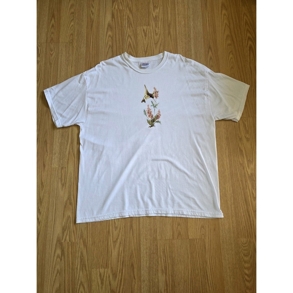 Vintage Hanes‎ Grandma Hummingbird Graphic Tee – Naturecore